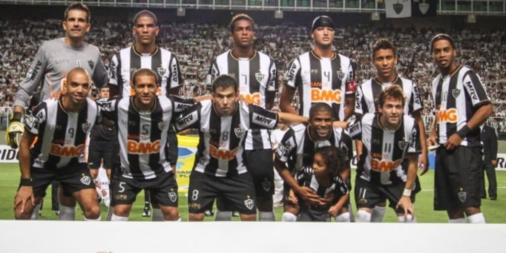 Retorno triunfal anunciado na Globo: Campeão da Libertadores de 2013 decide voltar a jogar no Galo AGORA