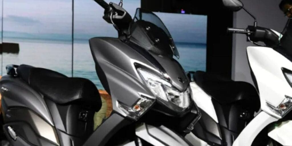 Sonho de todo motoqueiro: Montadora chega pra desbancar a Honda com moto por menos de R$ 5 mil em 2023