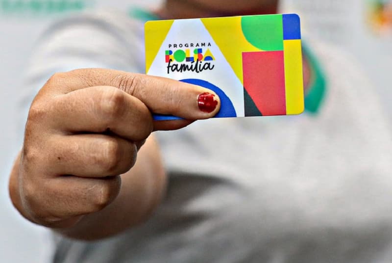 Bolsa Família (Reprodução/Internet) Bolsa Família (Reprodução/Internet)