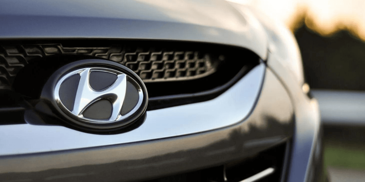 Fim de linha e motoristas aos prantos: O adeus de dois carros AMADOS e tradicionais da Hyundai após anos (Reprodução/Internet) Fim de linha e motoristas aos prantos: O adeus de dois carros AMADOS e tradicionais da Hyundai após anos (Reprodução/Internet)
