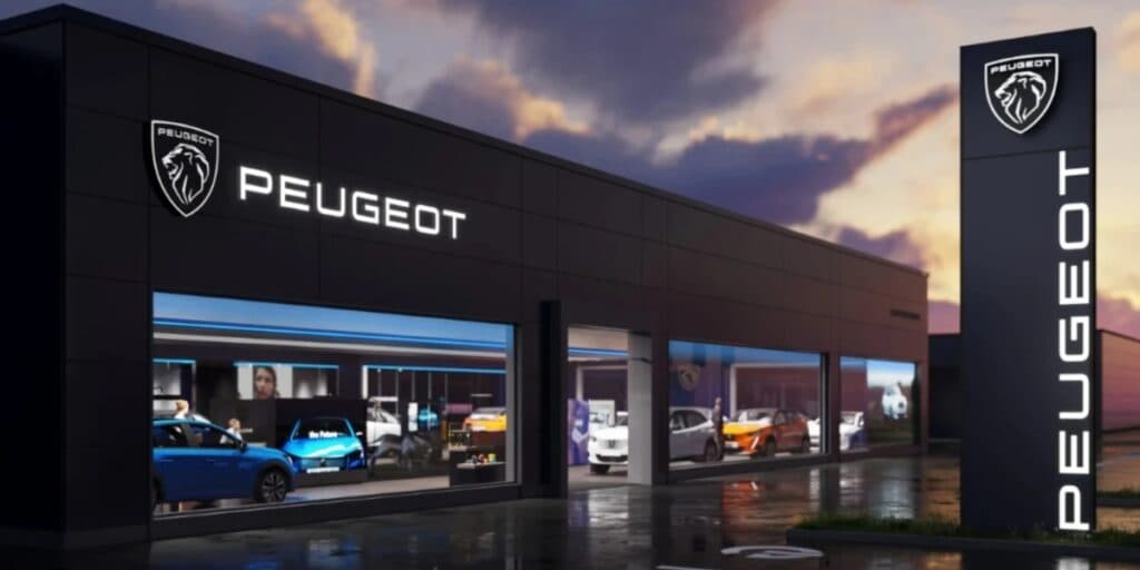Sem choro nem vela: O fim de 2 carros populares EXTINTOS pela Peugeot em meio a guerra com a Chevrolet