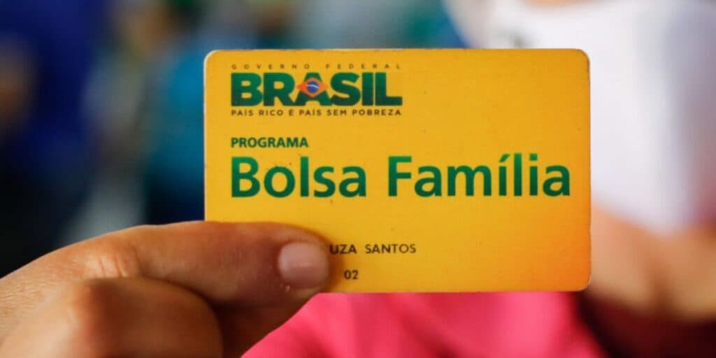 Alerta GERAL: Comunicado do Bolsa Família atinge TODOS os beneficiários com anúncio sobre BLOQUEIO do pagamento