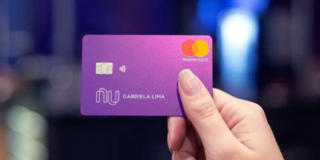 "Calma": Nubank emite comunicado ASSUSTADOR nesta segunda (30) e envolve fatura do cartão de crédito