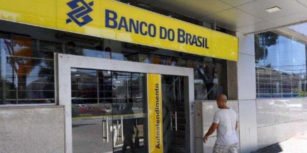 "Fique atento": Banco do Brasil emite ALERTA com o que os clientes jamais podem fazer com o cartão de crédito
