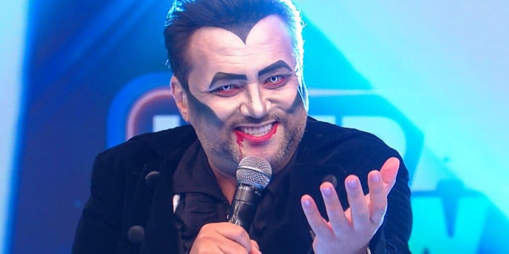 Halloween no ‘Ultra Show’: Geraldo Luís vira ‘Drácula’ neste Dia das Bruxas (31)