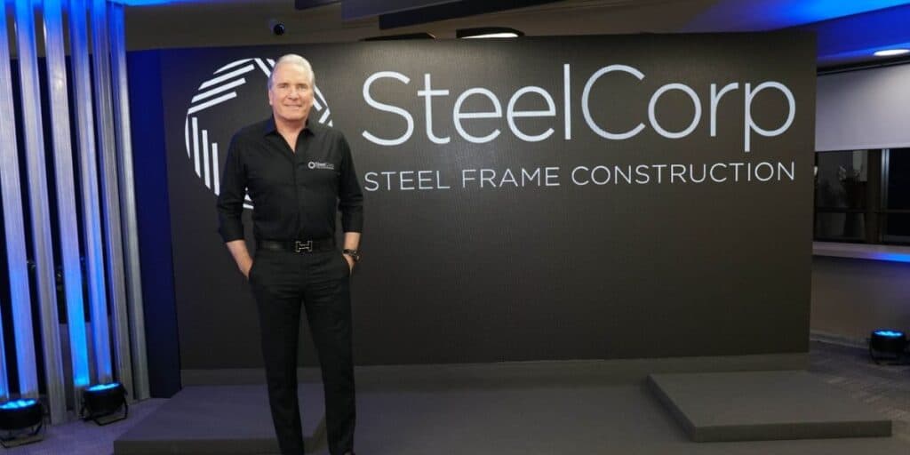 De volta à ativa como CEO, Roberto Justus anuncia lançamento da SteelCorp