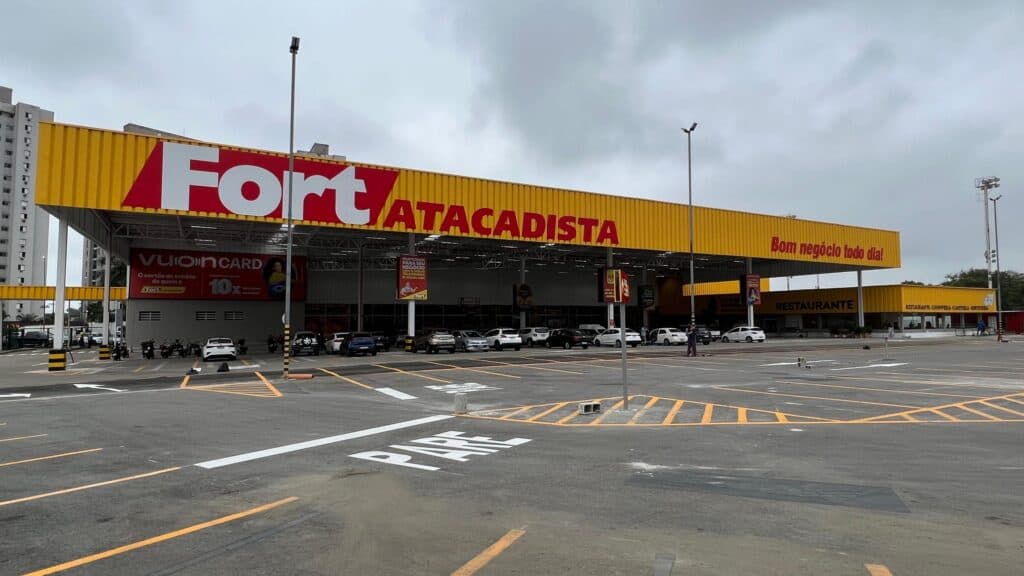 Fort Atacadista, é do grupo Pereira, que disputa com Assaí e Carrefour (Foto: Divulgação) Fort Atacadista, é do grupo Pereira, que disputa com Assaí e Carrefour (Foto: Divulgação)