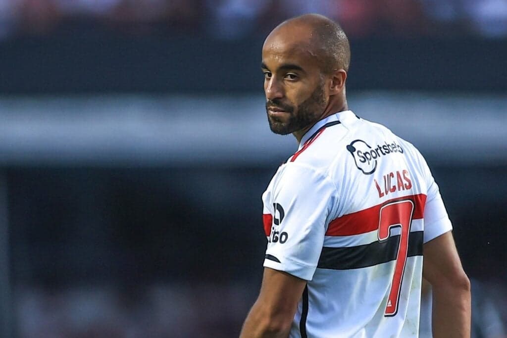 Lucas Moura jogando no São Paulo (Foto: Reprodução, Lancei) Lucas Moura jogando no São Paulo (Foto: Reprodução, Lancei)