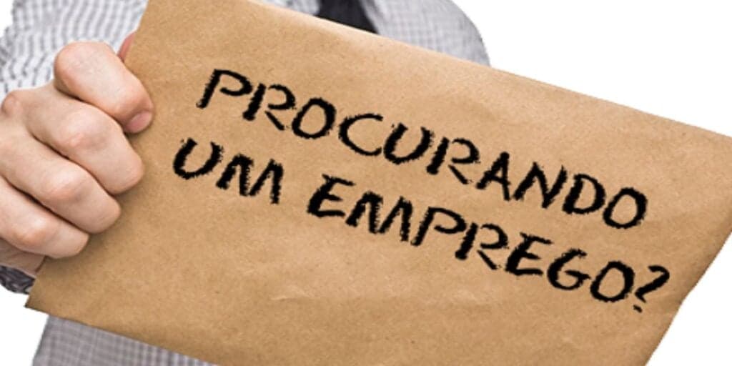 Carteira assinada, salário incrível e 15,7 mil vagas abertas: PRESENTE pra quem procura emprego acaba de chegar
