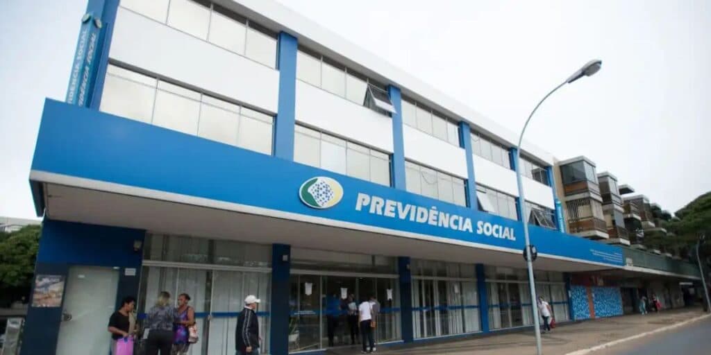 Alerta nessa sexta (06): INSS acaba de fazer comunicado e medida vai ANTECIPAR a aposentadoria de milhares