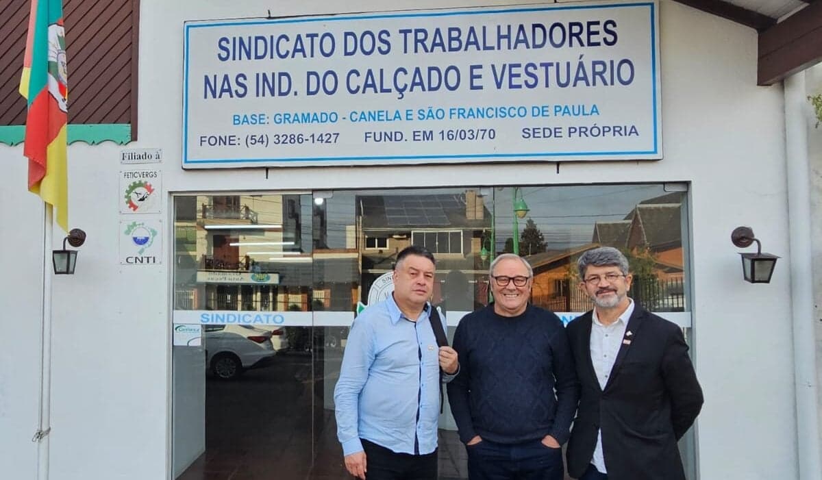 http://tvfoco.uai.com.br/wp-content/uploads/2015/05/Daniela-Mercury.jpg http://tvfoco.uai.com.br/wp-content/uploads/2015/05/Daniela-Mercury.jpg