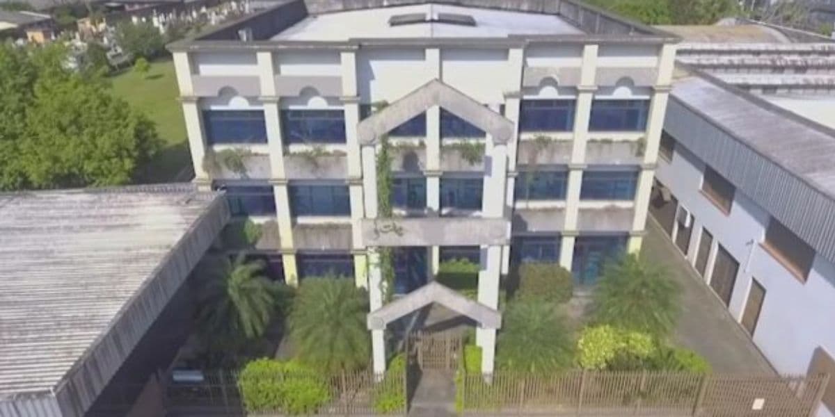 Fábrica calçadista de Três Coroas teve falência decretada e reviravolta inesperada (Foto: Internet) Fábrica calçadista de Três Coroas teve falência decretada e reviravolta inesperada (Foto: Internet)