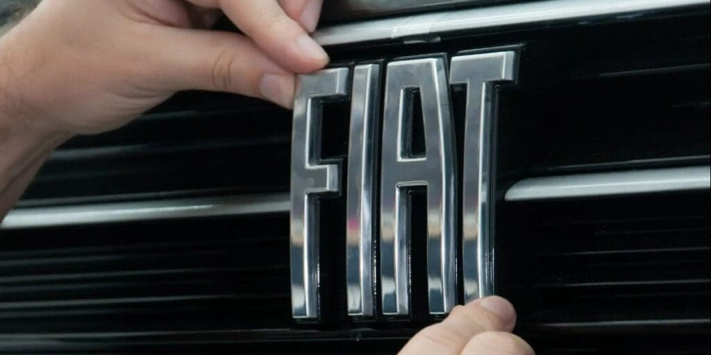 É A DESPEDIDA QUE NINGUÉM QUERIA: Fiat põe fim em carro lendário após quase 40 anos no mercado