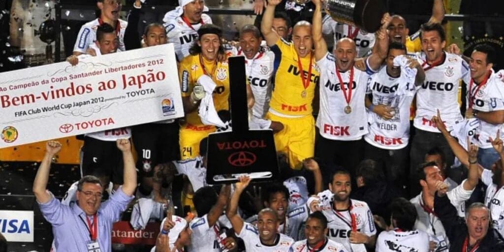 FORA do Corinthians: Depois de Fábio Santos, campeão da Libertadores junto com Cássio támbém dá adeus