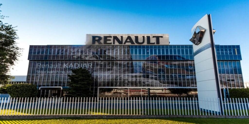 "Difícil, mas necessária": O anúncio oficial de fim da Renault em país após anos e fábricas vendidas