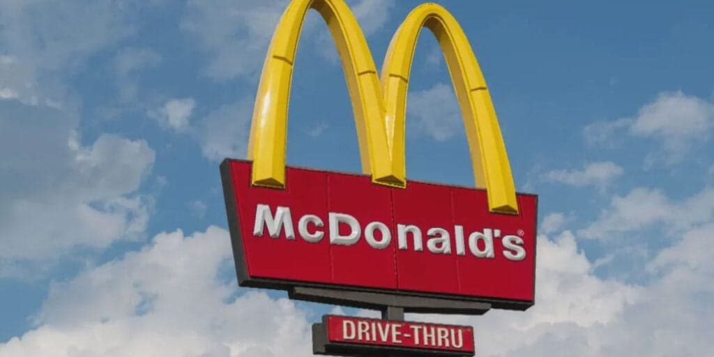 Pode ir se despedindo: Mcdonald's emite comunicado sobre FIM e atinge todos os amantes de sorvete do fast-food