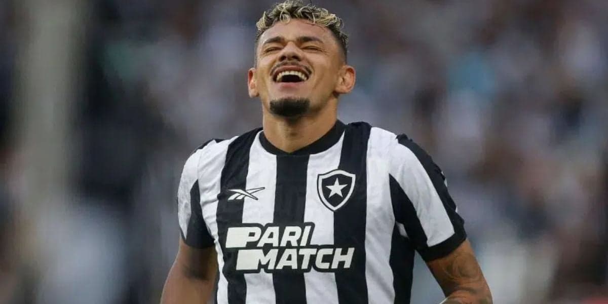 Tiquinho Soares está de volta ao Botafogo - Foto: Internet Tiquinho Soares está de volta ao Botafogo - Foto: Internet