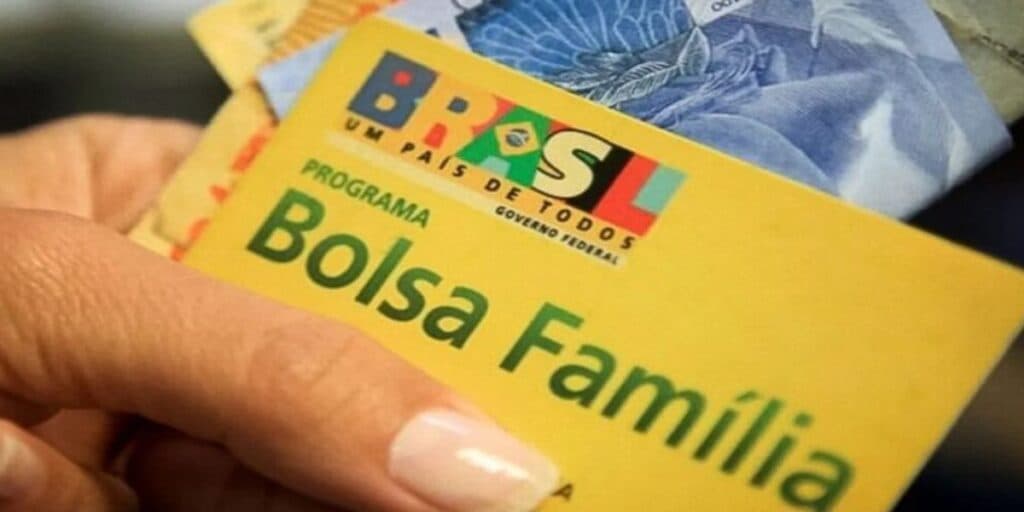 O martelo está batido: 10 pagamentos do Bolsa Família chegam antes de 2024 e beneficiários podem soltar fogos