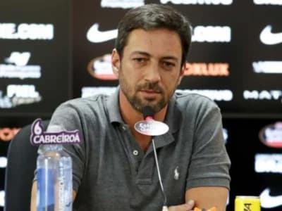 Duílio Monteiro Alves, diretor de futebol do Corinthians - Foto Internet Duílio Monteiro Alves, diretor de futebol do Corinthians - Foto Internet