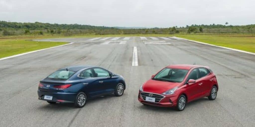 HB20 sedã e HB20 hatch (Foto - Reprodução Internet) HB20 sedã e HB20 hatch (Foto - Reprodução Internet)