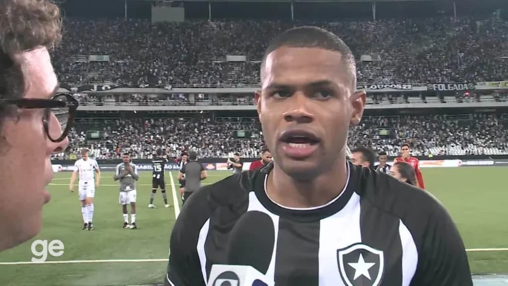 Júnior Santos, sem dúvidas foi um dos grandes destaques do Botafogo - Foto Reprodução Internet Júnior Santos, sem dúvidas foi um dos grandes destaques do Botafogo - Foto Reprodução Internet