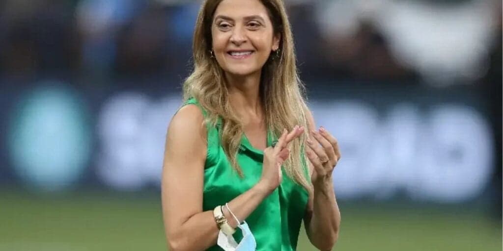 42 milhões, adeus e um presente a Leila: Contratação chega voando no Palmeiras