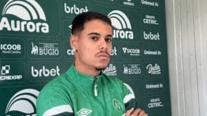 Lucas Freitas, atualmente emprestado à Chapecoense - Internet Lucas Freitas, atualmente emprestado à Chapecoense - Internet
