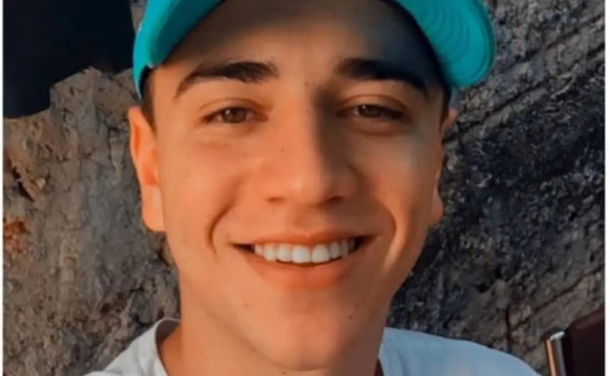 O jogador Caio Henrique morreu duas horas depois de ser atingido pelo raio - Foto Reprodução Rede social O jogador Caio Henrique morreu duas horas depois de ser atingido pelo raio - Foto Reprodução Rede social