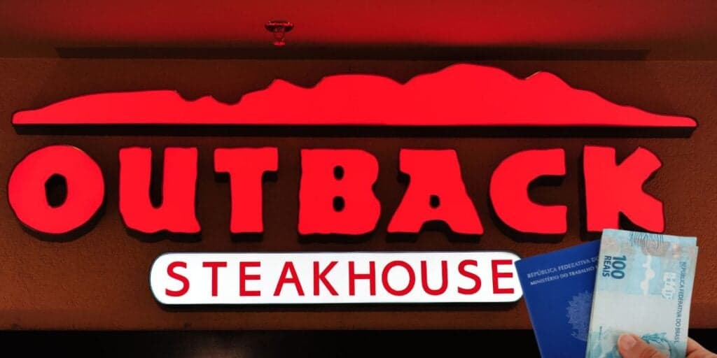 Outback abre dezenas de vagas EXCELENTES em DEZEMBRO: Inscrições estão abertas e só precisa de ensino médio