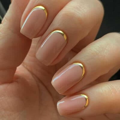 Unhas minimalistas e delicadas para o Natal e o Ano Novo - Foto Internet Unhas minimalistas e delicadas para o Natal e o Ano Novo - Foto Internet