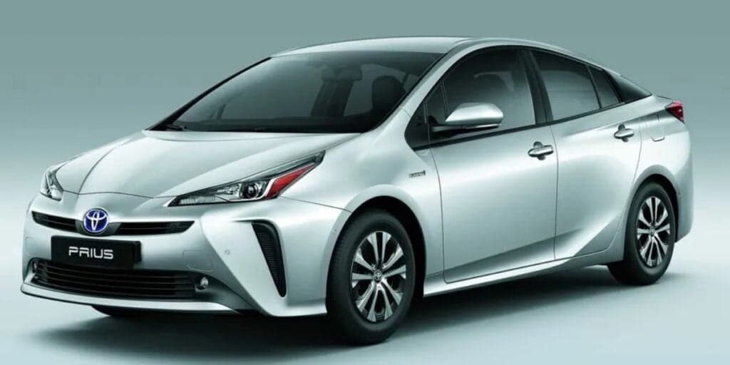 Prius saiu de linha no Brasil (Foto: Divulgação/Toyota) Prius saiu de linha no Brasil (Foto: Divulgação/Toyota)