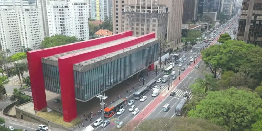 Rádio Bandeirantes e BandNews FM apresentam programação especial para celebrar os 470 anos de São Paulo