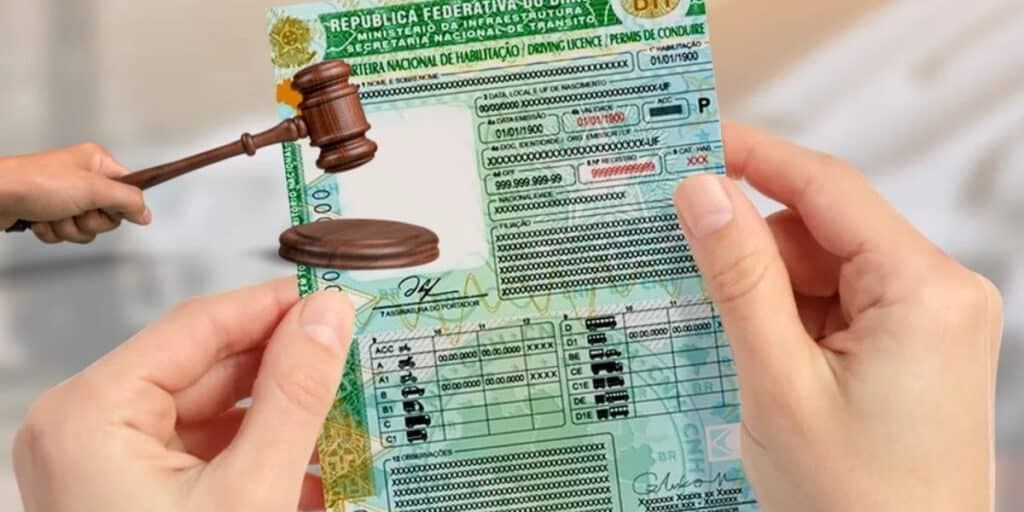 Adeus à antiga habilitação: Nova lei de trânsito entra em VIGOR, traz nova CNH a motoristas e crava 8 avisos