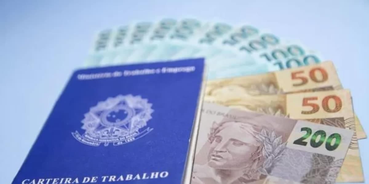 Salário mínimo teve um aumento considerável trazendo vitória aos trabalhadores (Foto: Reprodução/ Internet) Salário mínimo teve um aumento considerável trazendo vitória aos trabalhadores (Foto: Reprodução/ Internet)