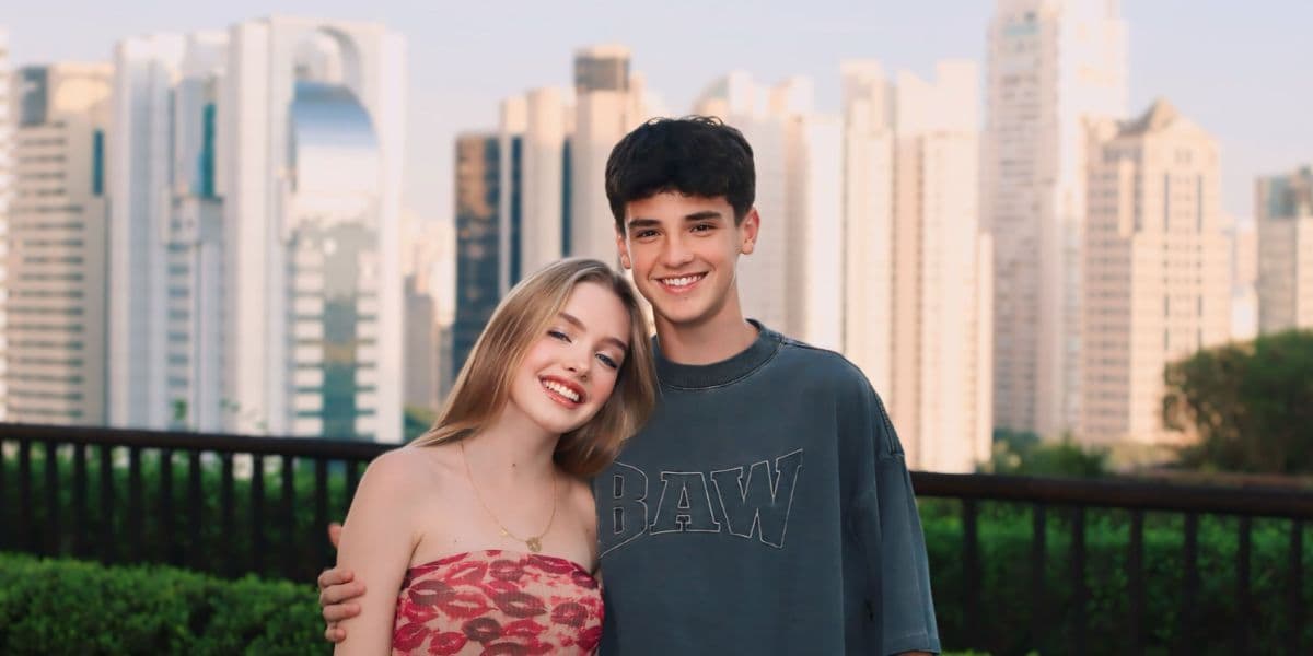 Théo Medon e Pietra Quintela celebram reprise de "As Aventuras de Poliana"