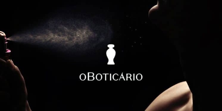 Dura uma eternidade e alivia o bolso: 5 truques para os perfumes do Boticário grudarem na alma das idosas 60+