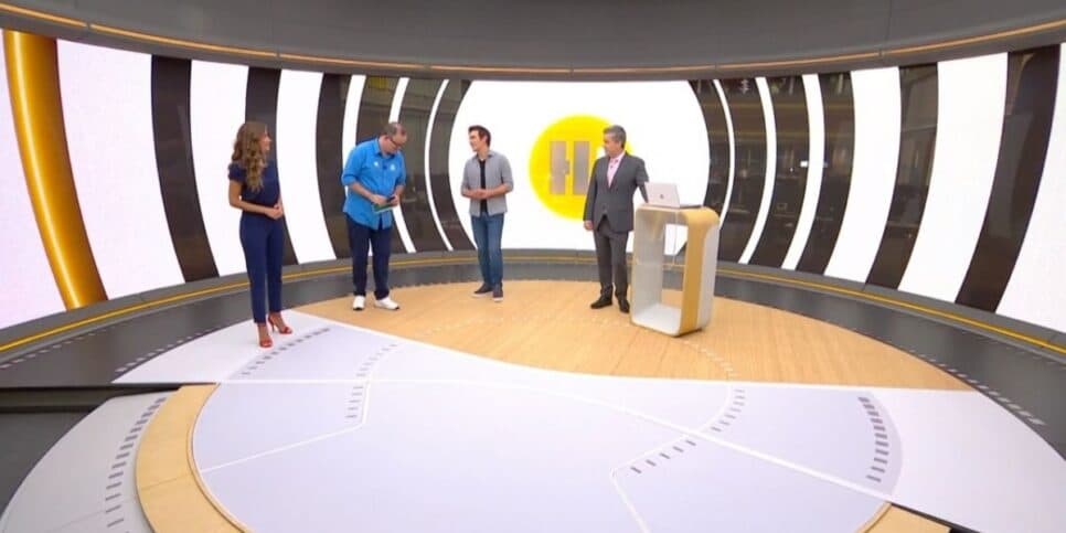 Apresentadora, Everaldo Marques, Alê Jodar e Roberto Kovalick no Hora 1 (Foto: Reprodução / Globo) Apresentadora, Everaldo Marques, Alê Jodar e Roberto Kovalick no Hora 1 (Foto: Reprodução / Globo)