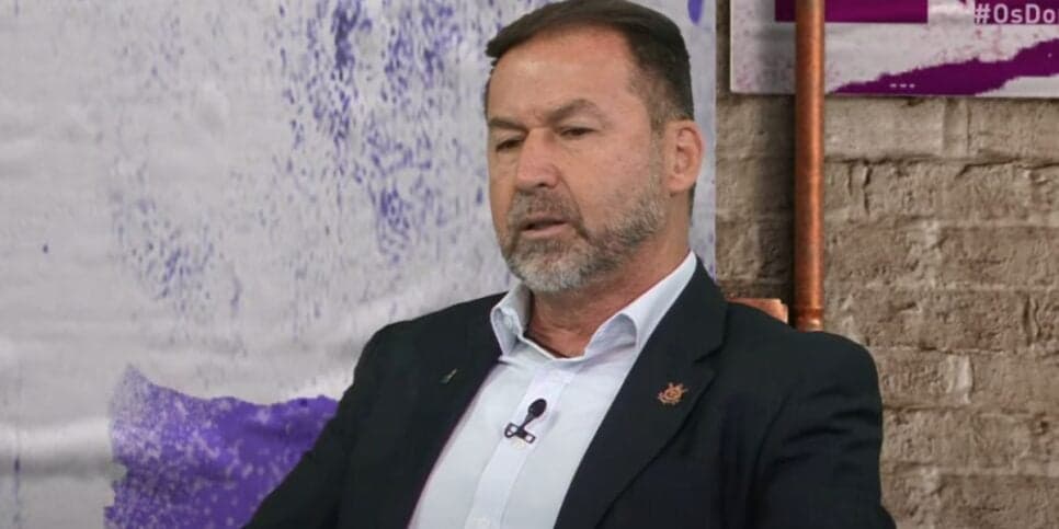 Augusto Melo no programa Os Donos da Bola (Foto - Reprodução Band). Augusto Melo no programa Os Donos da Bola (Foto - Reprodução Band).