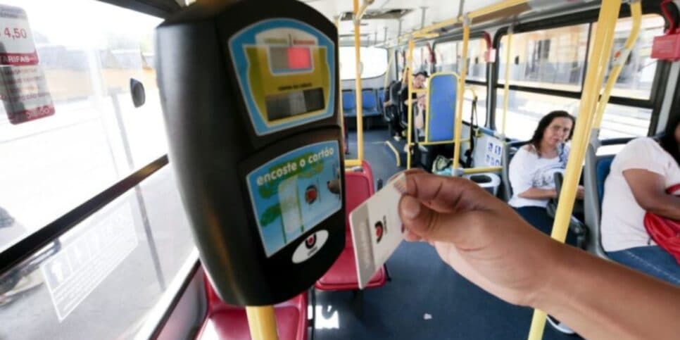 Fim de cartão no ônibus e no metrô: Adeus é confirmado e substituto entra em vigor para milhões