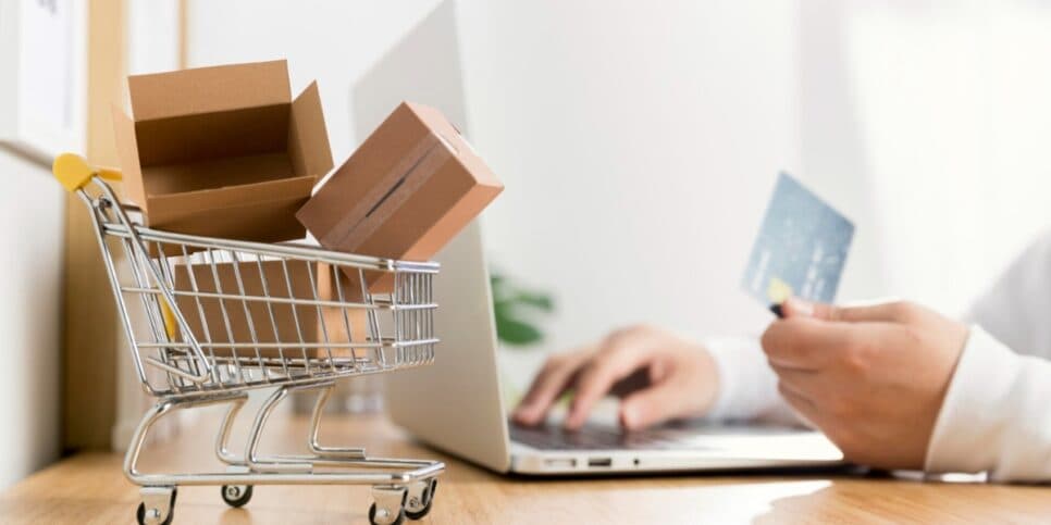 Na campanha válida até o dia 2 de janeiro, o clientes ganhava até 5 milhas por real gasto em compras online (Foto: Reprodução/ Internet) Na campanha válida até o dia 2 de janeiro, o clientes ganhava até 5 milhas por real gasto em compras online (Foto: Reprodução/ Internet)