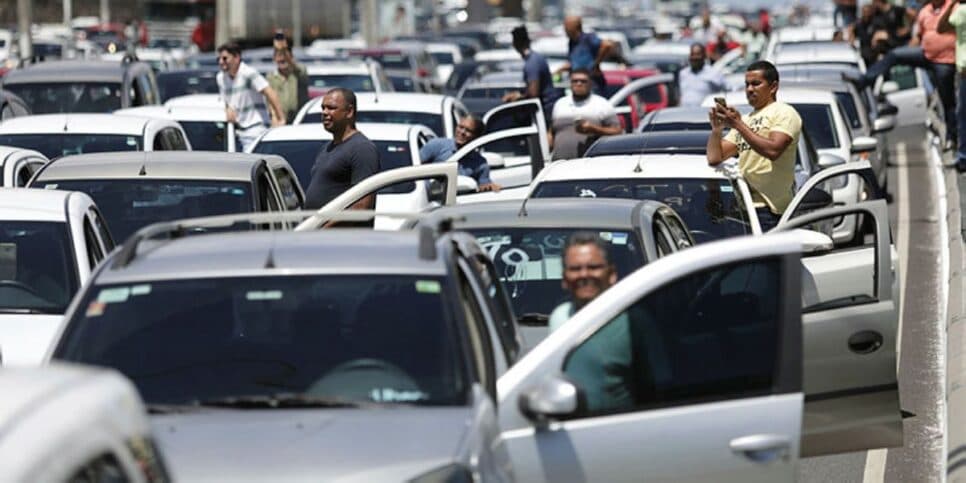 Milhões de motoristas em todo o Brasil estão na expectativa da aprovação (Reprodução: Internet) Milhões de motoristas em todo o Brasil estão na expectativa da aprovação (Reprodução: Internet)