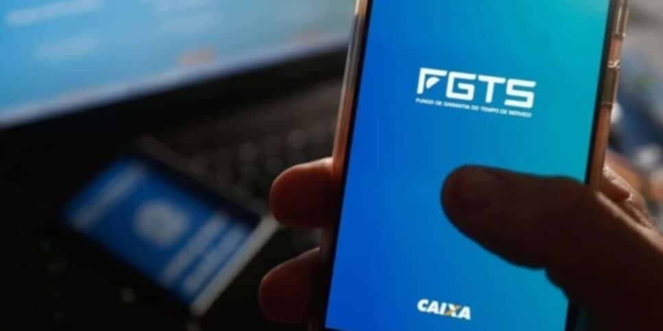 Mais de R$ 1 mil na conta e adeus saldo retido: Como sacar 100% do FGTS em 4 passos liberados em 2024
