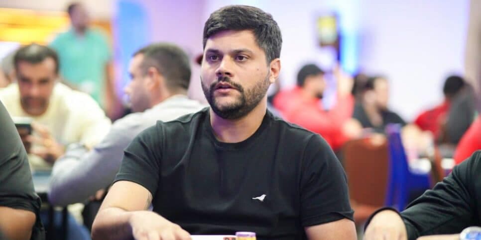 Luto por Felipe Beltrane, amado jogador de poker - Foto Reprodução Internet Luto por Felipe Beltrane, amado jogador de poker - Foto Reprodução Internet