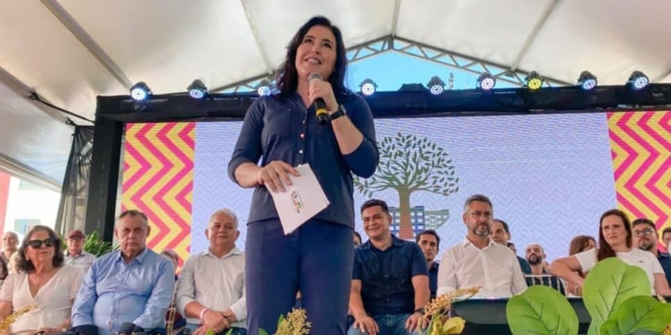Ministra Simone Tebet durante a entrega do habitacional às famílias no Amapá (Foto: Márcia do Carmo, Nayana Magalhães e Israel Cardoso/GEA) Ministra Simone Tebet durante a entrega do habitacional às famílias no Amapá (Foto: Márcia do Carmo, Nayana Magalhães e Israel Cardoso/GEA)