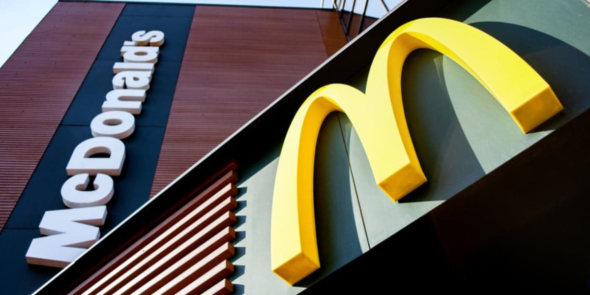 O anúncio oficial do McDonald’s sobre ADEUS de serviço AMADO - (Foto: Reprodução / Internet) O anúncio oficial do McDonald’s sobre ADEUS de serviço AMADO - (Foto: Reprodução / Internet)