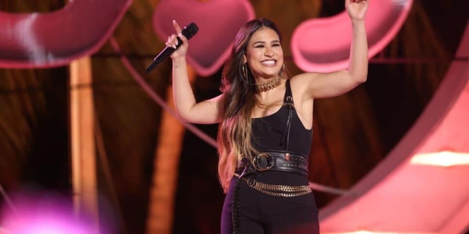 Com agenda de shows lotada, Simone Mendes passa por sete estados do Nordeste na segunda quinzena deste mês de São João