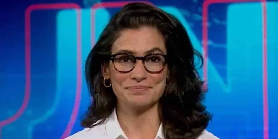 Renata Vasconcellos sai da bancada do Jornal Nacional, é substituída na Globo e agora já descobrimos o porquê