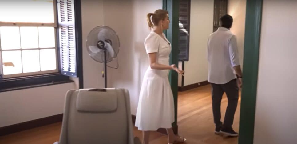 A apresentadora da Record mostrou sua nova casa (Foto: Reprodução/Youtube) A apresentadora da Record mostrou sua nova casa (Foto: Reprodução/Youtube)