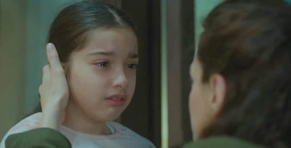 Capítulo traz choro de Nisan mas Bahar e Enver a compensarão (Foto: Reprodução/ Record TV) Capítulo traz choro de Nisan mas Bahar e Enver a compensarão (Foto: Reprodução/ Record TV)