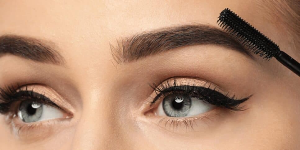 Clínicas de estética escondem: 5 passos infalíveis para fazer a sobrancelha crescer e dar fim em falhas